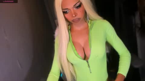 3Ellaine3 online show from August 4, 5:09 pm