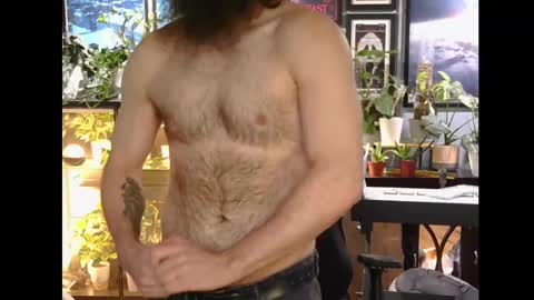 xiisil online show from November 3, 5:58 pm