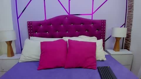 Snapshot of ximena_vasquez8 chatting on March 9, 3:11 am Xime  online show from March 9, 3:11 am