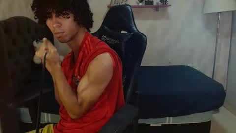 Snapshot of xion_ez chatting on September 21, 10:03 pm xion_ez online show from September 21, 10:03 pm