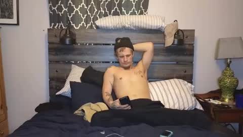cant tell online show from February 3, 10:36 pm