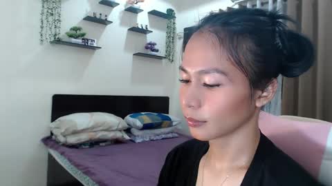 Alice online show from May 4, 5:52 pm