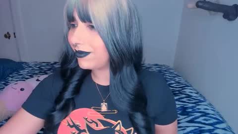 Rae  online show from January 5, 6:46 am