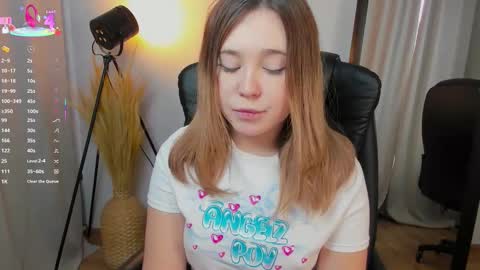 Milana online show from October 18, 7:45 am