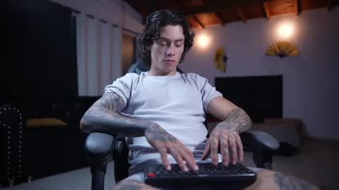   online show from June 10, 1:27 am