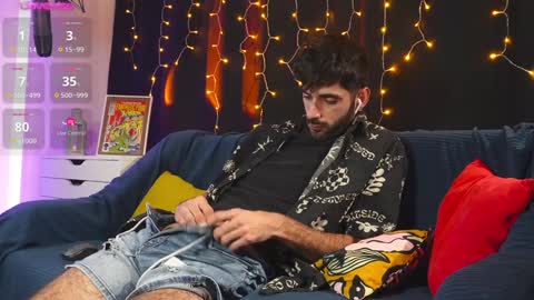 XoRylan online show from January 9, 6:15 pm