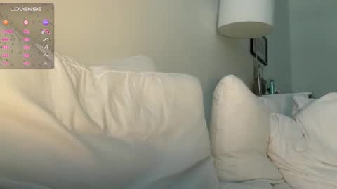 jenn online show from November 2, 5:02 pm