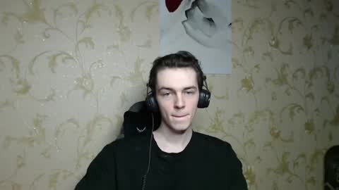 traqqq online show from March 15, 3:15 pm