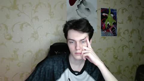 traqqq online show from February 21, 8:01 pm