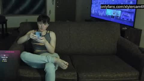xtylercam69 online show from May 4, 1:34 am