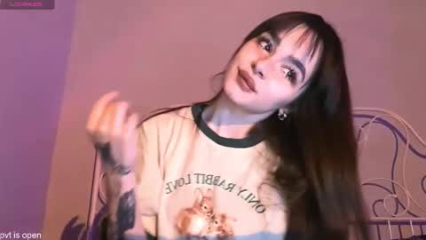 Lily online show from February 8, 8:34 pm