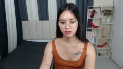 CHLOES ROOM online show from October 7, 3:57 am