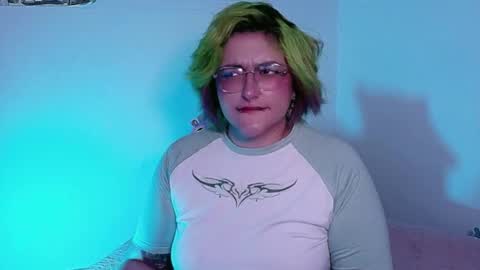 xxgreengoodxx online show from March 30, 10:21 pm