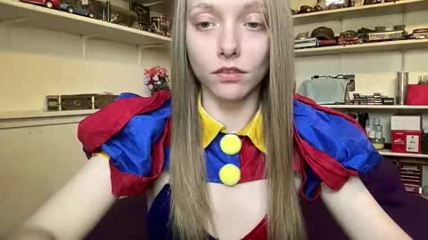 Snapshot of xxloveanastasia chatting on October 16, 5:23 pm LoveAnastasia online show from October 16, 5:23 pm