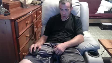 xxScubaStevexx online show from September 28, 12:14 pm