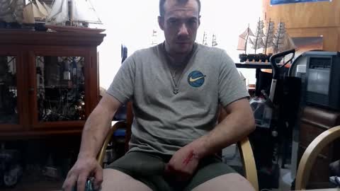 xxScubaStevexx online show from February 17, 4:06 pm