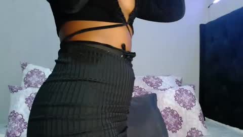 xxsexytalia28 online show from October 30, 7:03 pm