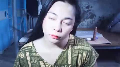 xxslutty kim online show from September 12, 9:00 am