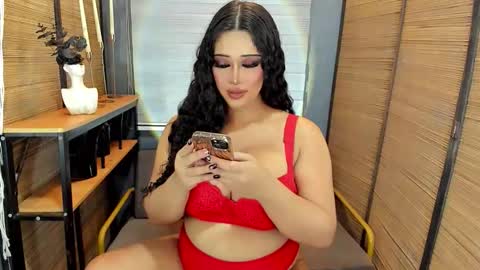 xxtastefullayeshaxx online show from December 21, 1:06 pm