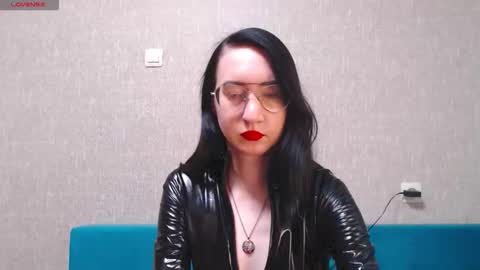 Snapshot of xxx_goddes_xxx chatting on October 4, 11:30 am Andariel online show from October 4, 11:30 am