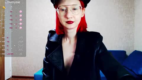 Snapshot of xxx_goddes_xxx chatting on February 4, 5:34 pm Andariel online show from February 4, 5:34 pm