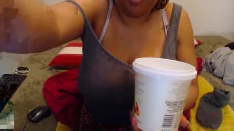 Ayanda online show from February 19, 8:08 pm