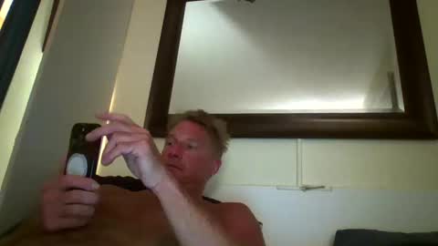 deeeeznutz online show from October 15, 11:11 am