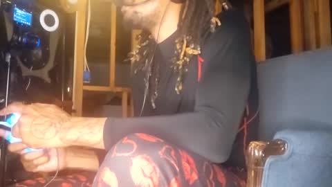 xxxjrstrokesxxx online show from February 19, 2:44 am