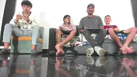 Sr. Y0ung Master online show from December 21, 4:19 am