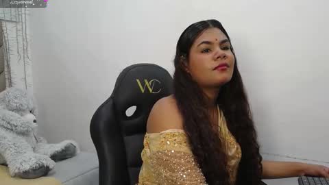 yazhini online show from February 11, 11:47 am