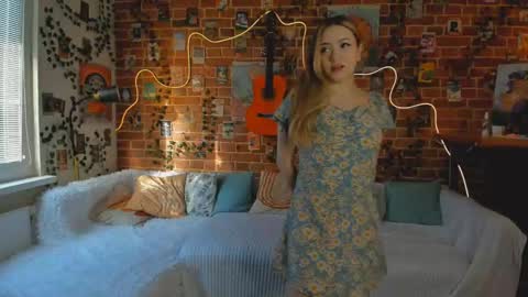 Snapshot of yami_yami_yami chatting on February 19, 12:00 pm Mia and Andry online show from February 19, 12:00 pm