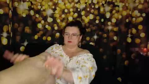 Anika online show from November 20, 4:59 pm