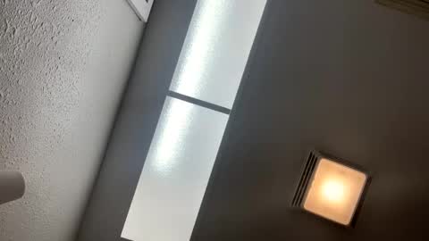 yanyanpixie online show from October 31, 12:44 am