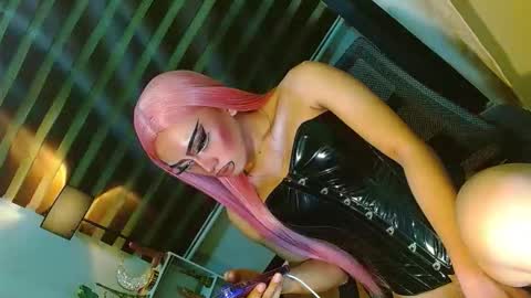 miss yasii online show from May 31, 6:09 pm