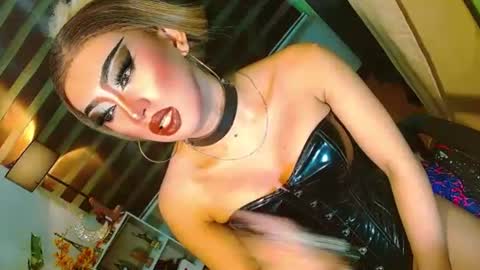 miss yasii online show from June 23, 4:13 pm