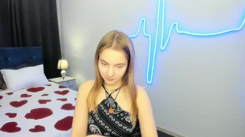 Yasmina online show from October 7, 1:18 pm