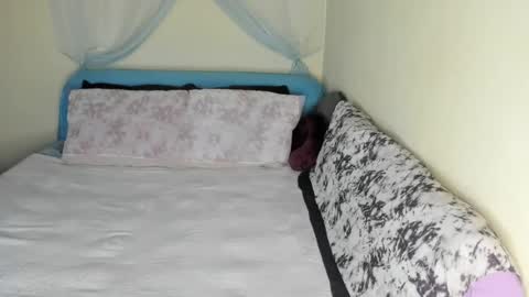 Yasmina online show from June 4, 7:31 pm