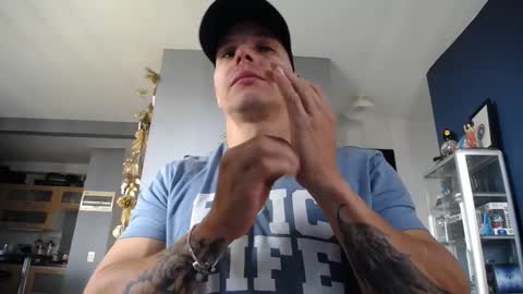 yahto online show from December 6, 2:55 pm