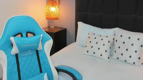 yaya23x online show from March 5, 7:38 pm