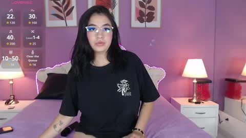 Yaya  online show from May 31, 12:26 pm
