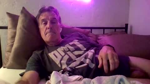 yeah_baby6988 online show from November 10, 12:35 am