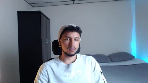 yeff online show from September 29, 4:00 am