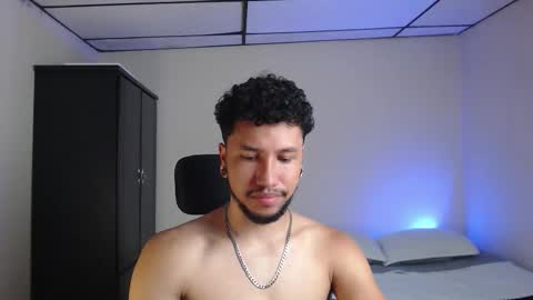 yeff online show from October 31, 2:34 am