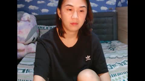 yella hope online show from March 5, 2:37 pm