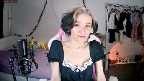 Liya online show from March 2, 5:47 pm