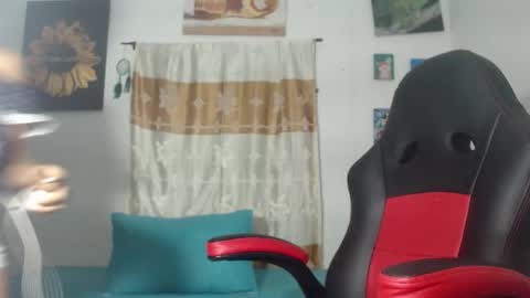 Yemaya 28 online show from November 17, 4:37 am