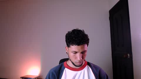 Yeff ind. model  online show from February 8, 1:32 am