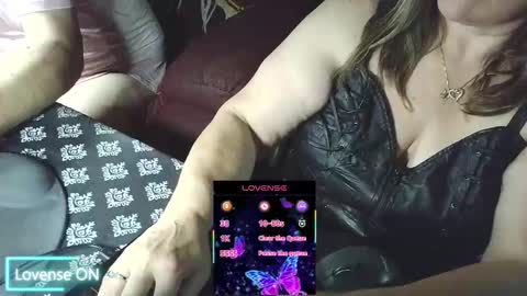 Snapshot of yessirprincesspet chatting on October 19, 2:49 am yessirprincesspet online show from October 19, 2:49 am