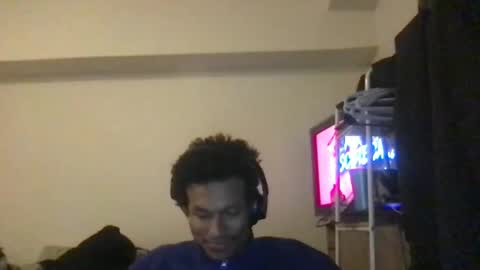 yesyesf32 online show from March 5, 7:06 am