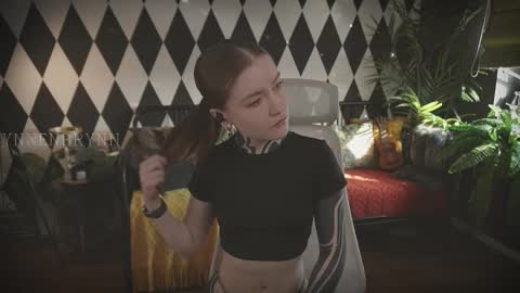 Snapshot of ynnenbrynn chatting on March 10, 4:49 am ynnenbrynn online show from March 10, 4:49 am